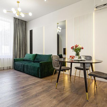 "M&D Apartmentslviv" Old City Pylnykarska,4 6Person エクステリア 写真