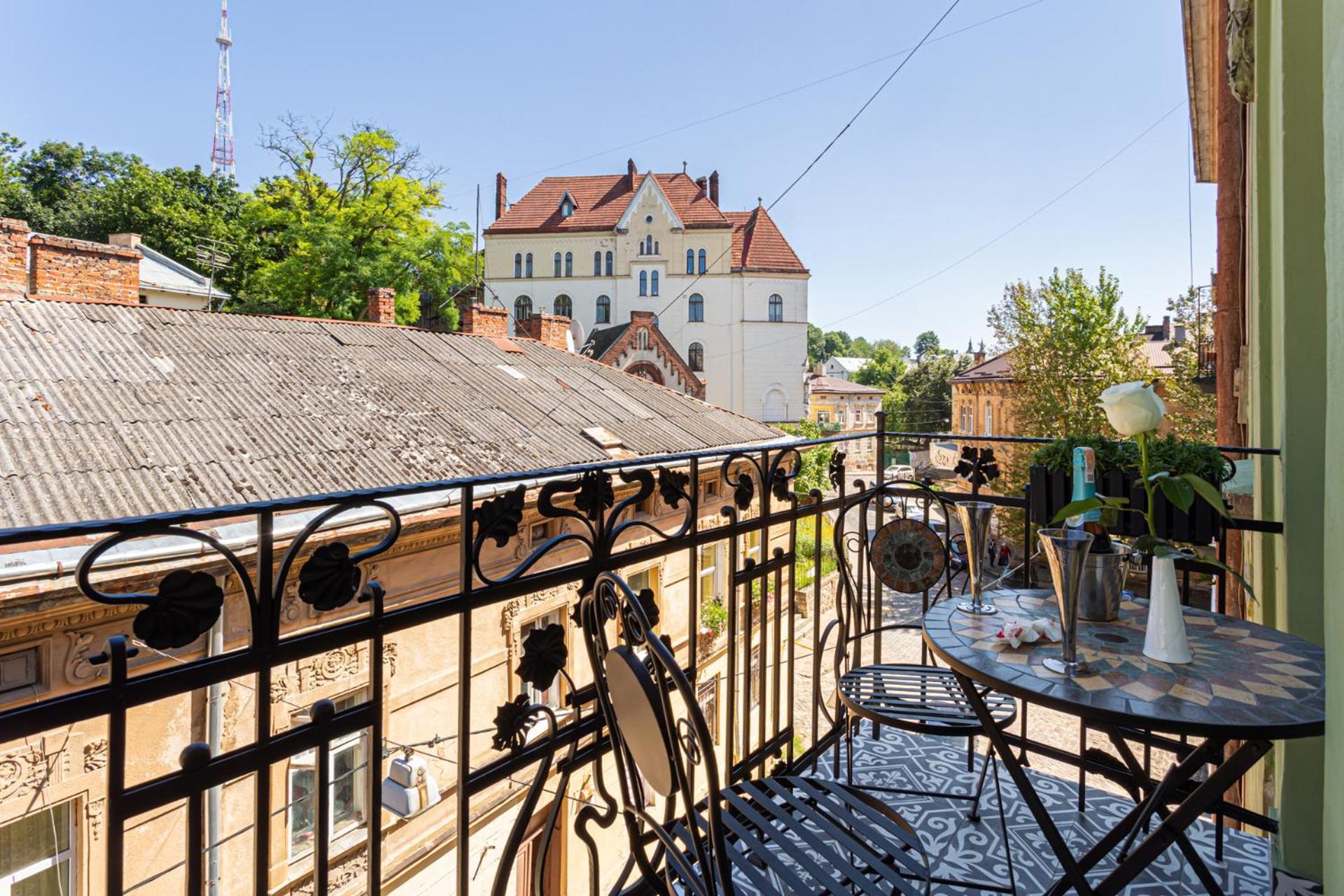 "M&D Apartmentslviv" Old City Pylnykarska,4 6Person エクステリア 写真